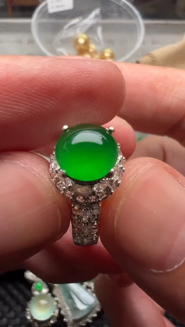 定制翡翠未镶嵌天然A货缅甸翡翠