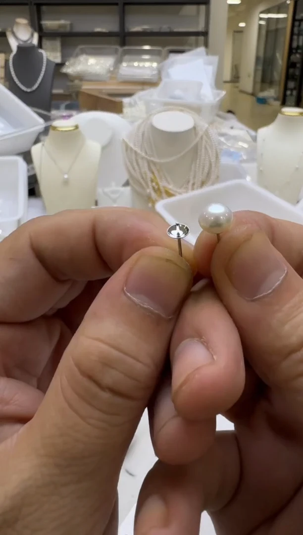 银S925镶嵌淡水珍珠耳钉7mm 白珠