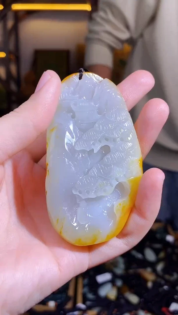 颈饰未镶嵌和田玉1