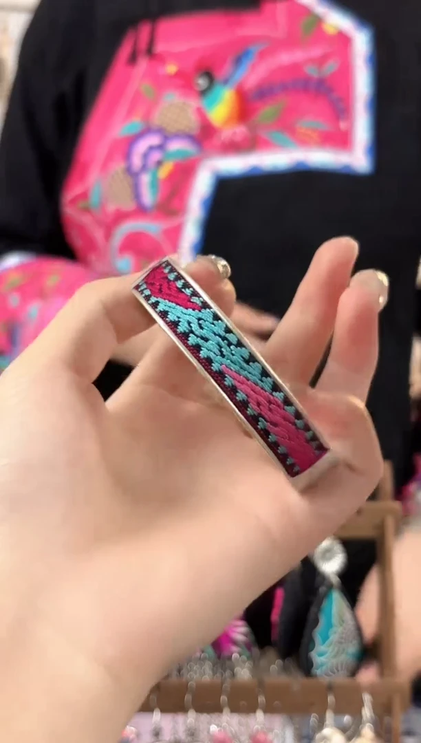 织绣彩云南阁非遗老绣饰品217