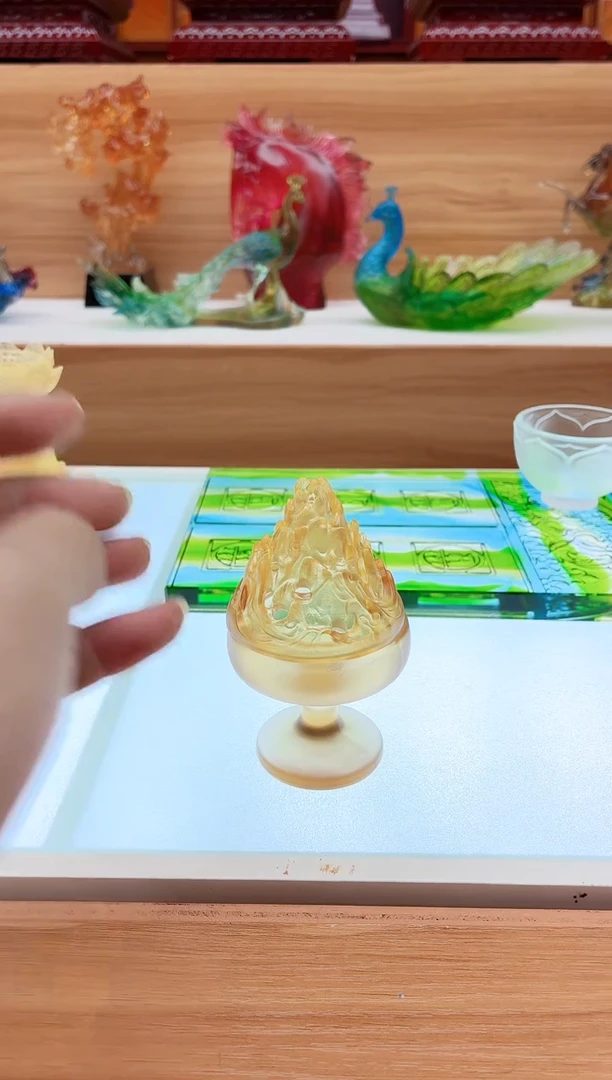 手工艺品琉璃琥珀色博山炉
