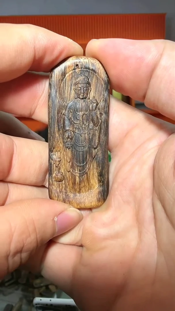 沉香吊坠130号红土佛祖多样性发一