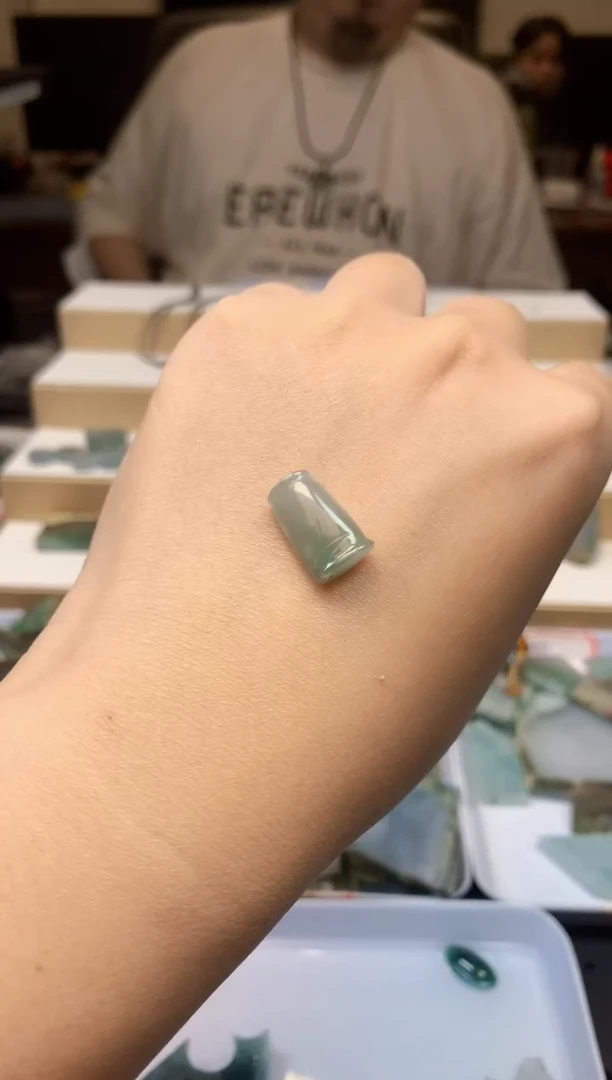 未镶嵌定制翡翠挂件