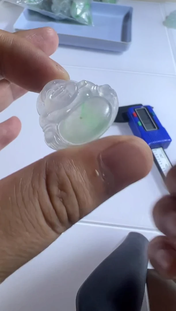 未镶嵌定制翡翠佛公