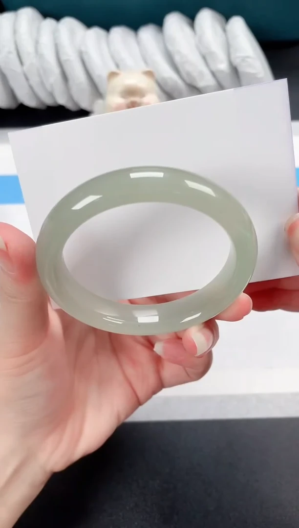 石英质玉手镯未镶嵌158-56.3