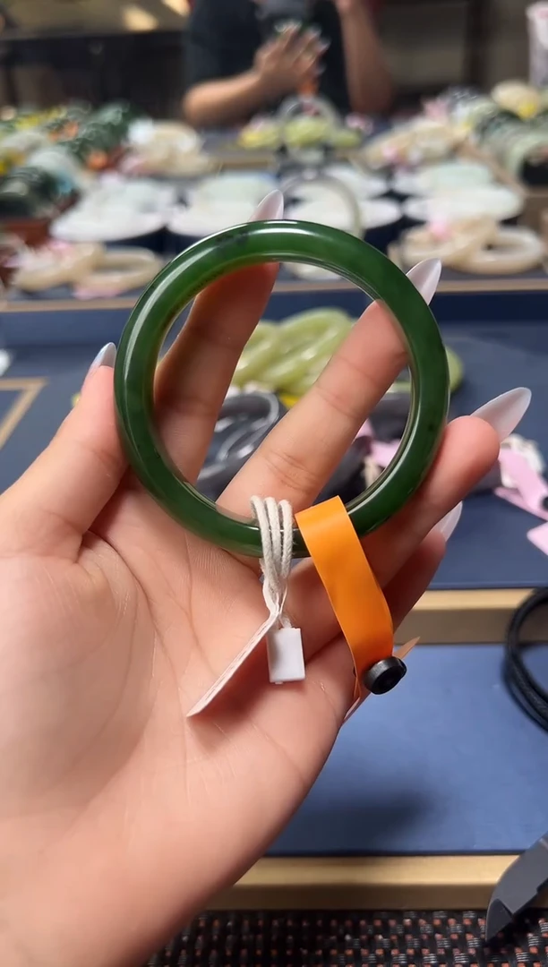 和田玉手镯未镶嵌A0063-55