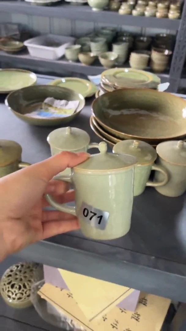 耀州窑仰山落花流水杯