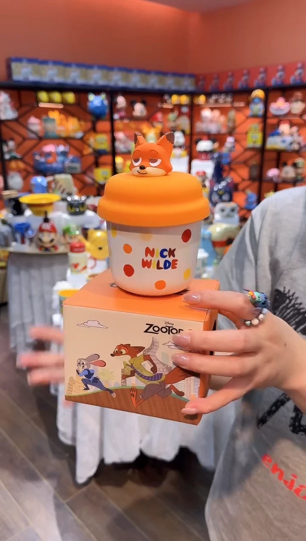 瓷片@@疯狂动物城狐尼克陶瓷手握杯