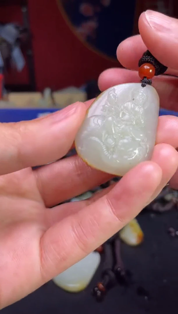 颈饰未镶嵌和田玉1