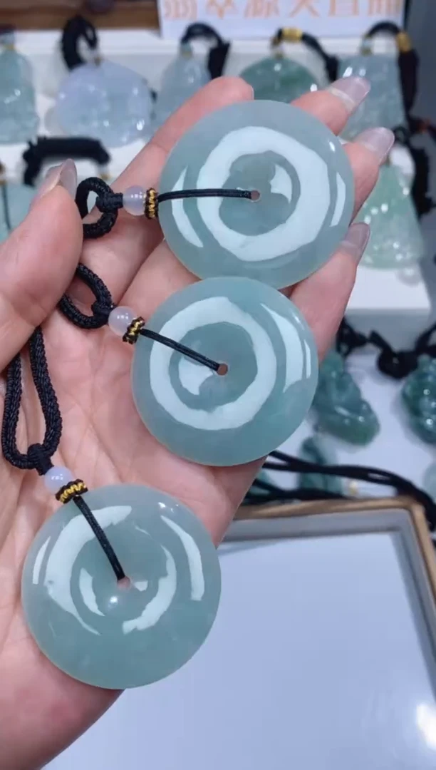 颈饰未镶嵌翡翠吊坠团购多样性发一件