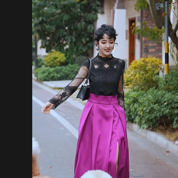 【莫妮卡卡】长51）春款显瘦蕾丝镂空修身时尚百搭长袖上衣ZJS1391