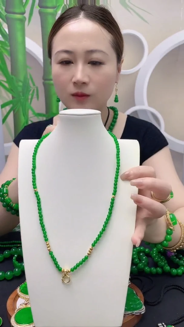 颈饰14K金镶嵌翡翠D05