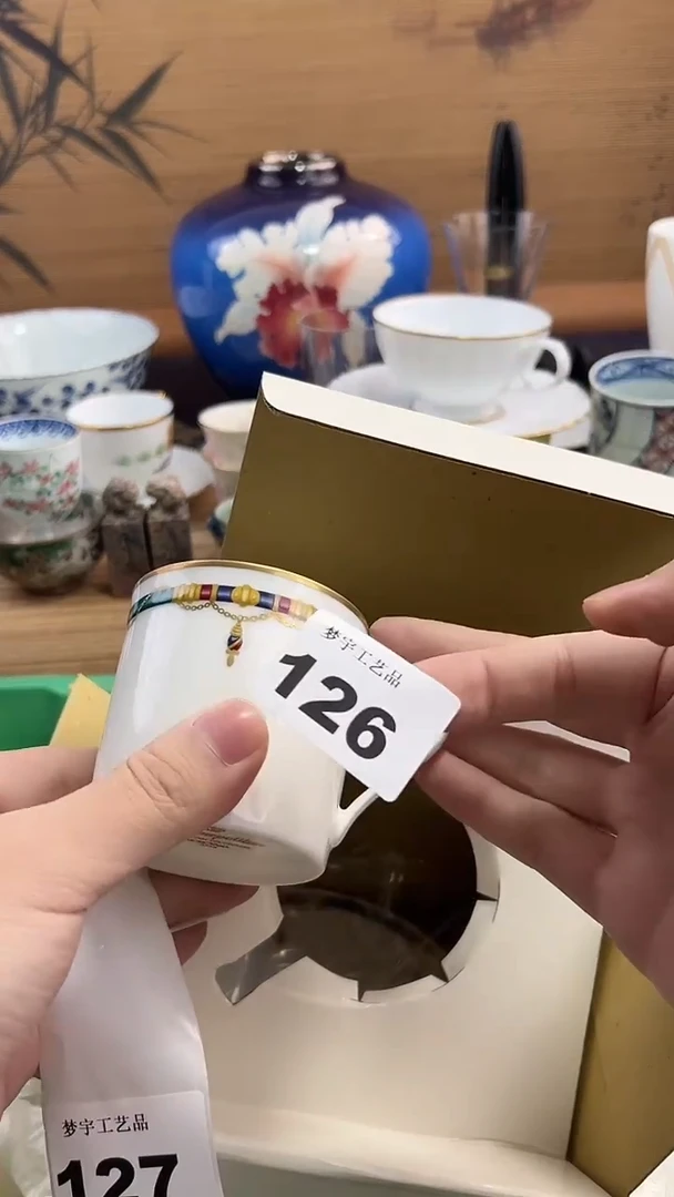 瓷片天***鸥A瓷片      126