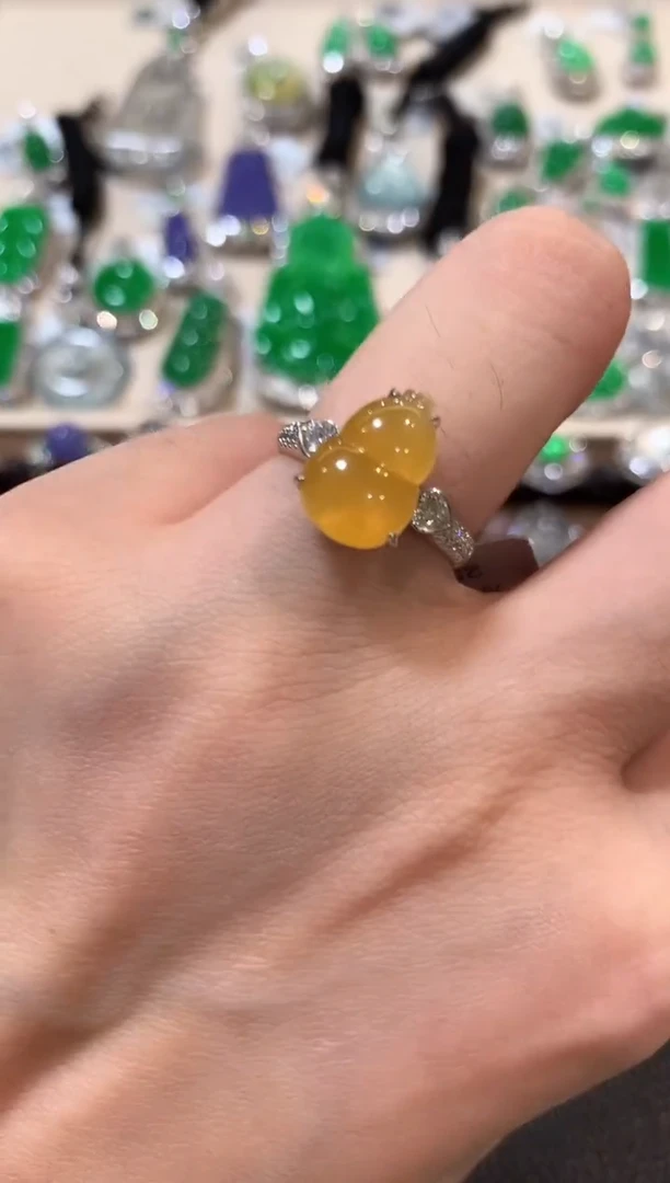 翡翠戒指18K金镶嵌n94