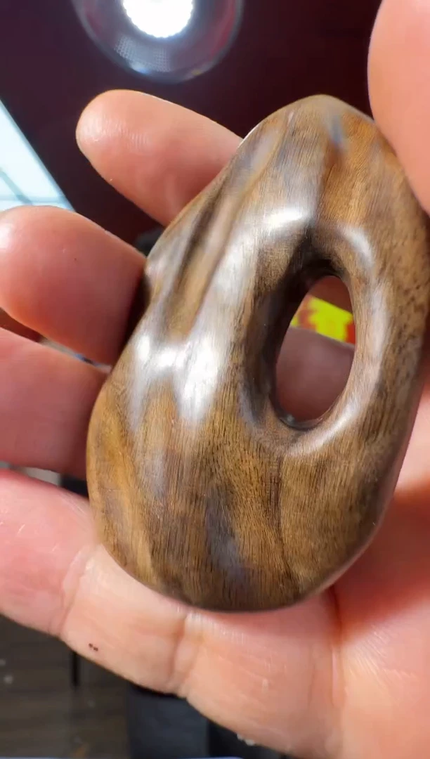 沉香吊坠q15富国岛多样性发一