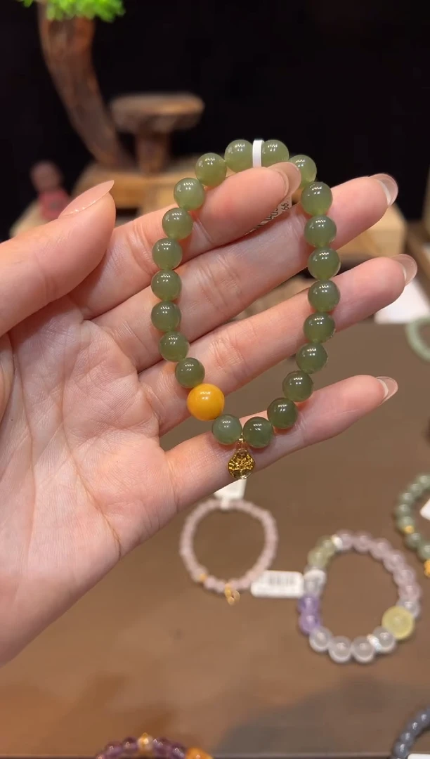 手饰和田玉18K金镶嵌手饰@@A6703