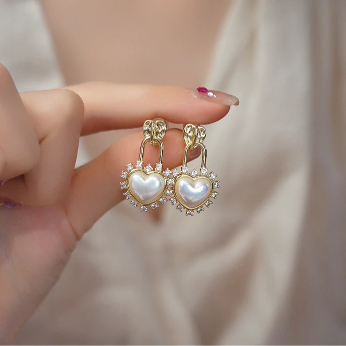 铜合金耳饰 时尚甜美耳饰 F667