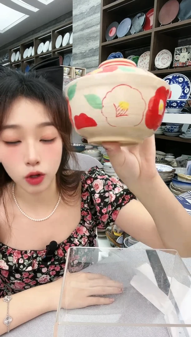 陶濑户烧手绘小花盖碗-红花