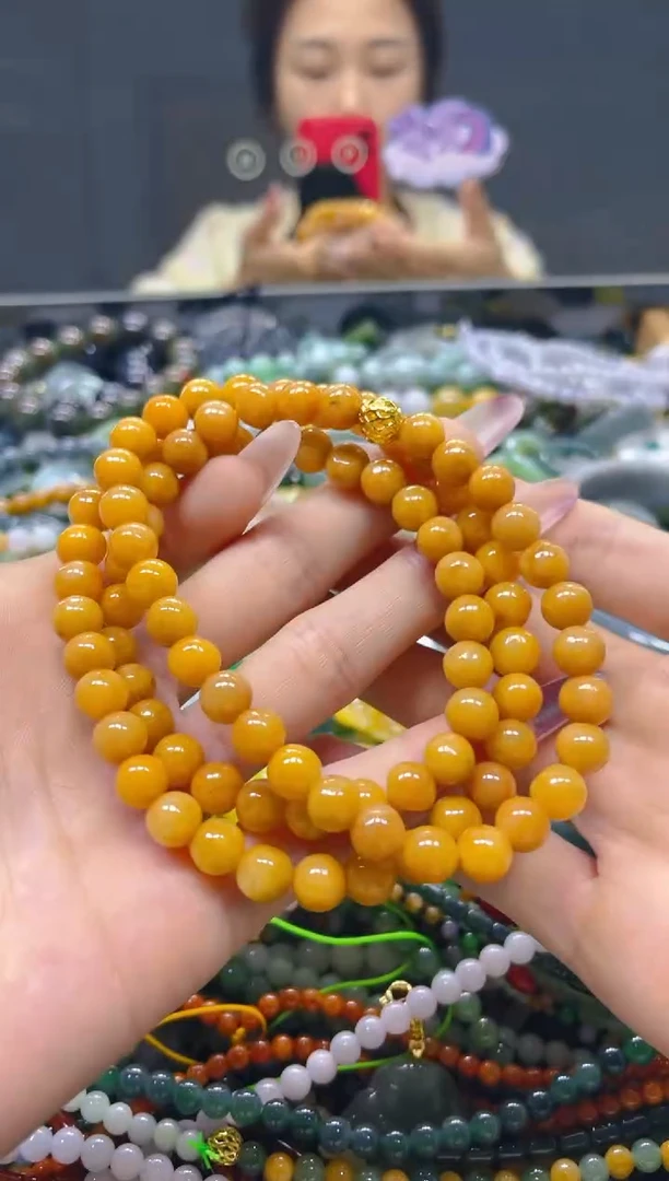 颈饰未镶嵌翡翠8MM/R/翡翠A货，一件也是批发价