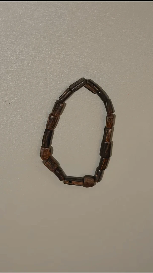 沉香手串芽庄树心油沉水随形单圈手串5.92克