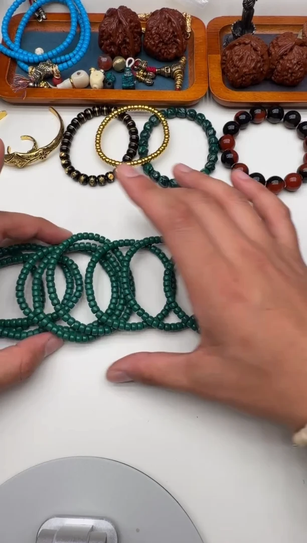 未镶嵌绿松石手串小直切