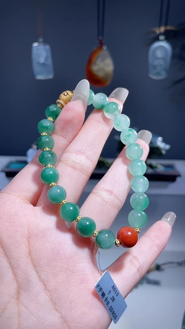颈饰未镶嵌翡翠非洲翠手串
