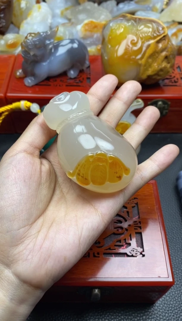 未镶嵌手把玛瑙/玉髓钱****钱00