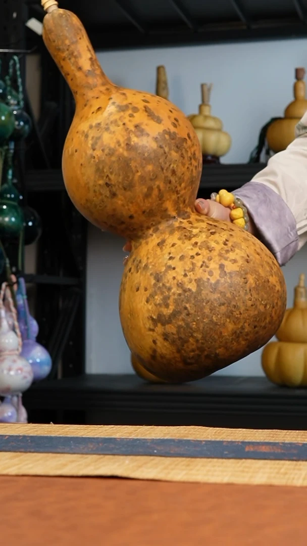 025号 天然热水酒葫芦 一物一拍（有瑕介意勿拍）