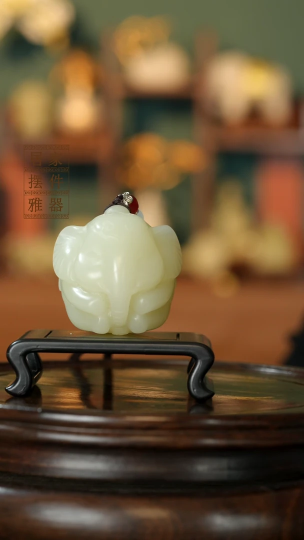 玉《手握吉象》摆件