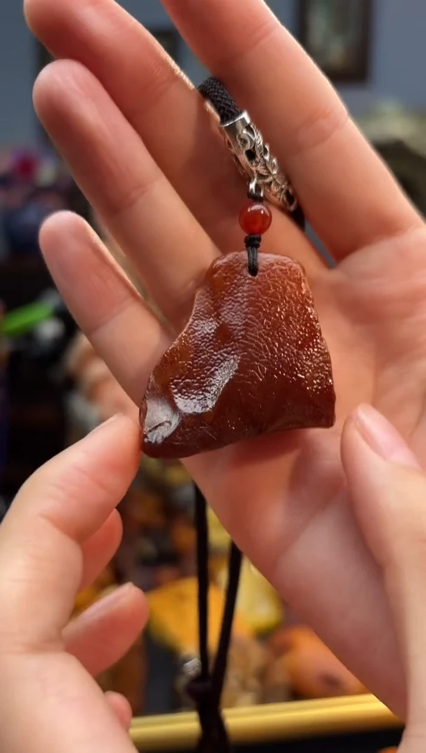 琥珀颈饰未镶嵌吊坠