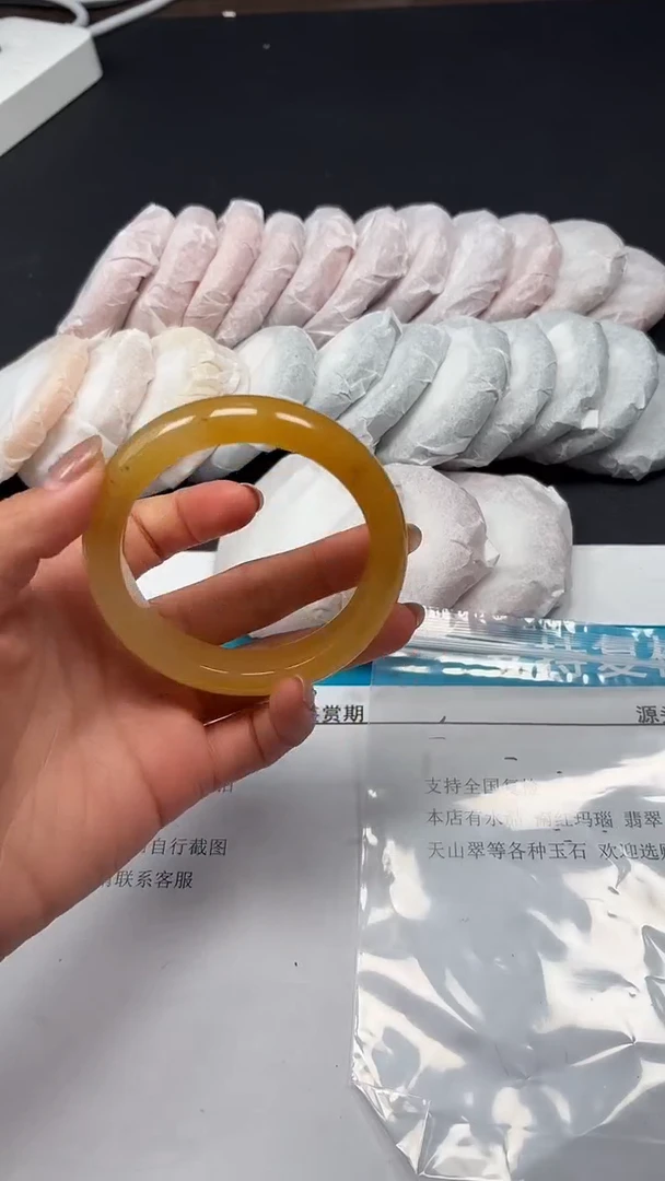 手镯玛瑙/玉髓未镶嵌060