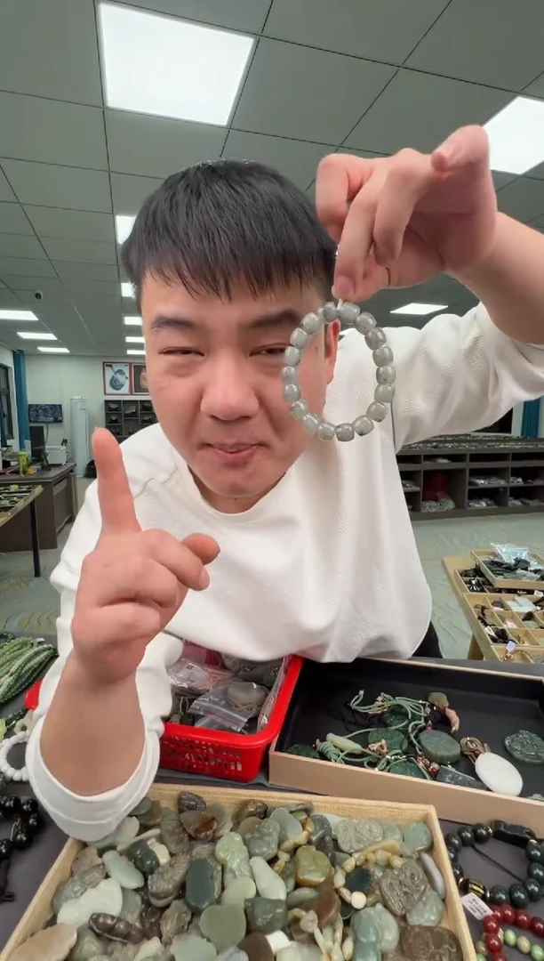 颈饰未镶嵌和田玉b24