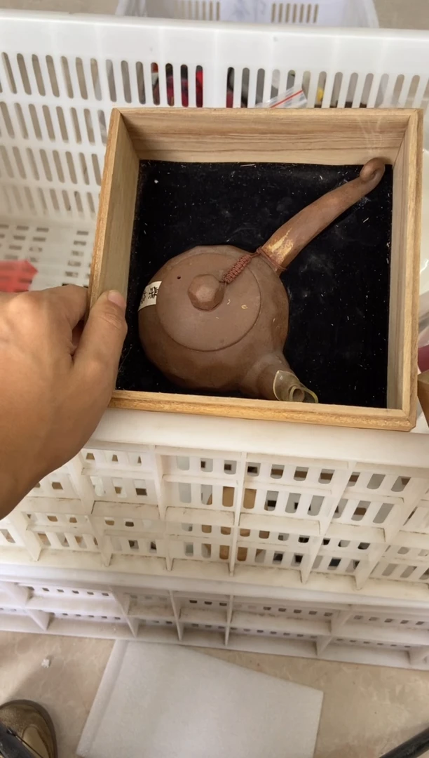 无运费险有瑕疵的摄影的产品有使用过的痕迹有点脏介意勿拍