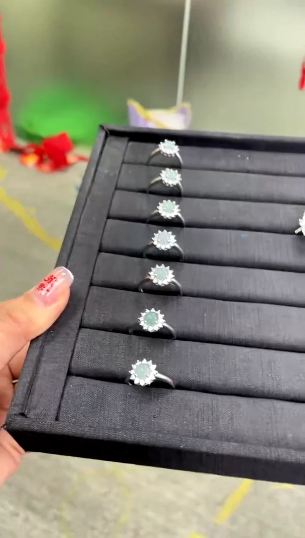 【闪购商品】翡翠戒指银S925镶嵌太阳花多样性发货发一件