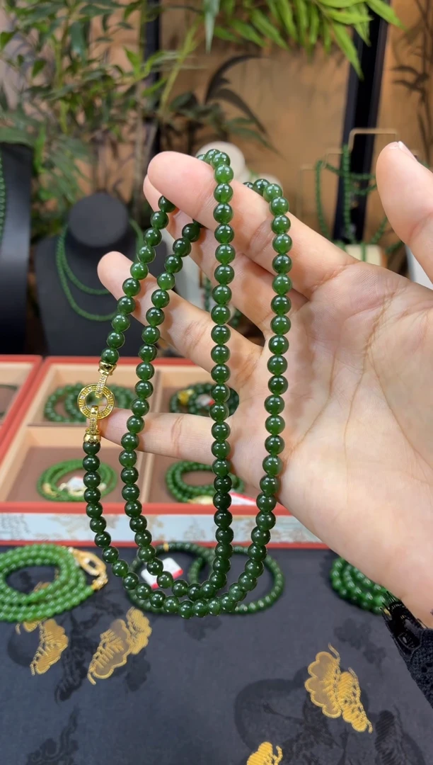 颈饰未镶嵌和田玉（碧玉）6高冰菠菜微矿毛衣链