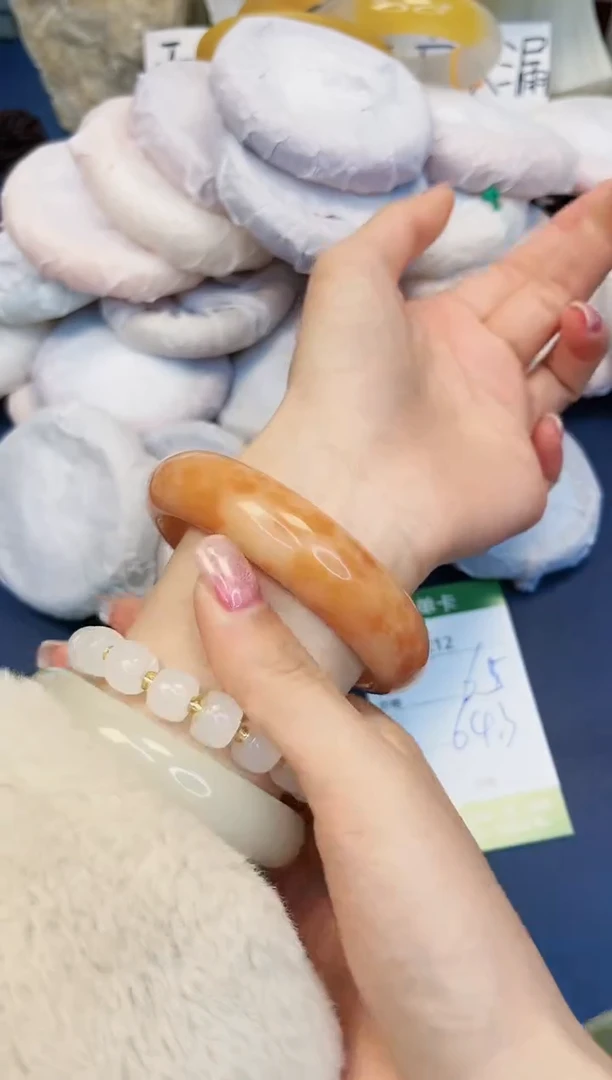 【闪购商品】石英质玉手镯未镶嵌212-财气镯