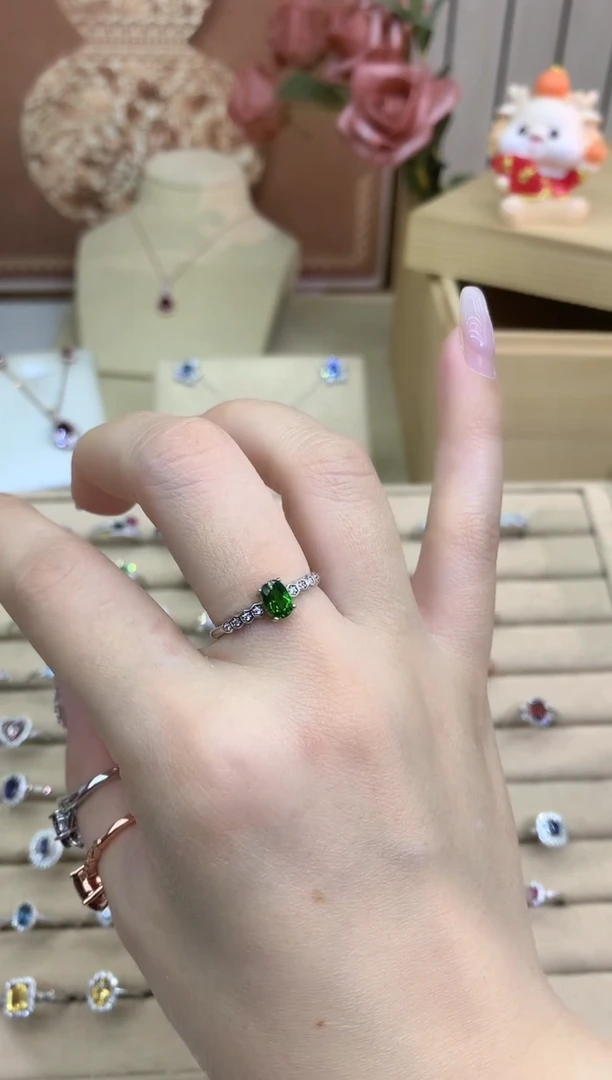 银S925镶嵌透辉石戒指透辉石