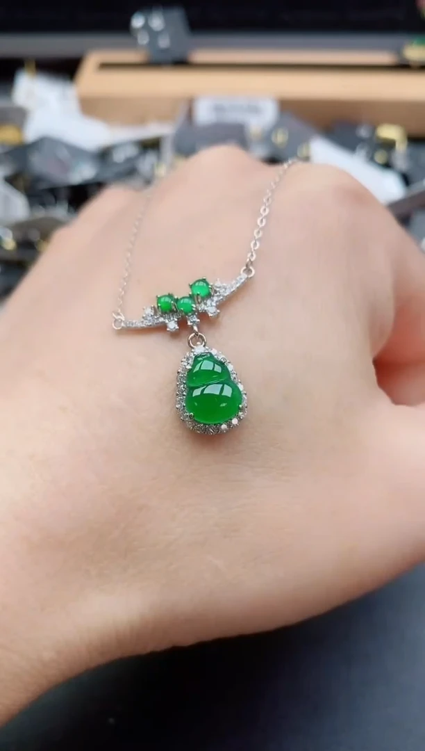套链银S925镶嵌翡翠1