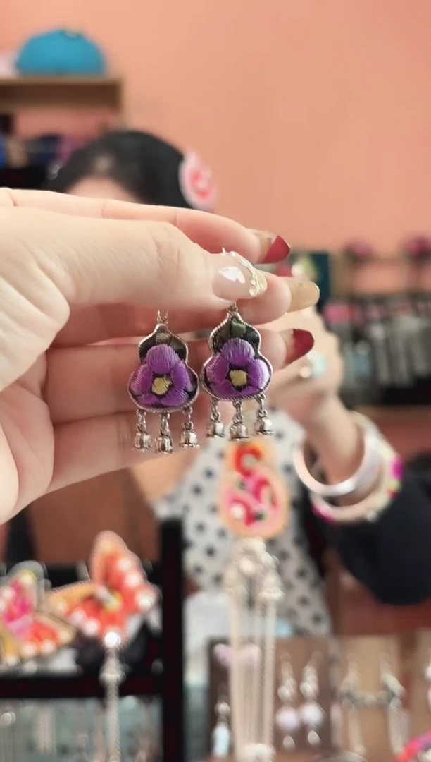 织绣艺枝独绣手工饰品70