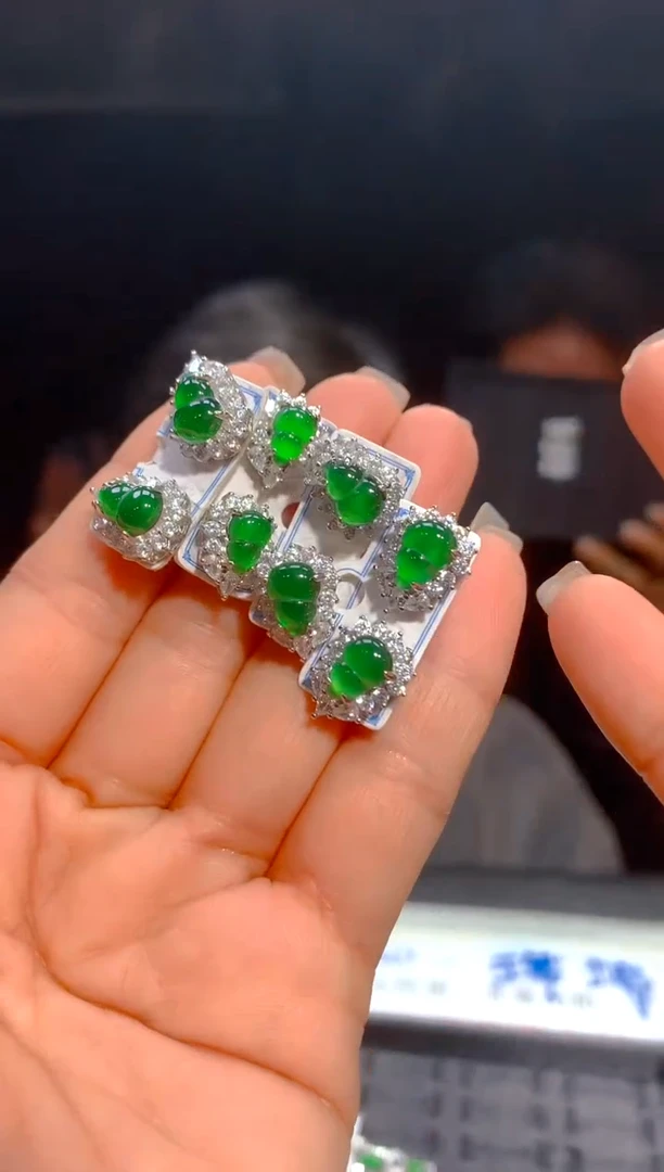 【闪购商品】定制翡翠未镶嵌6-多样性发货（发其一）