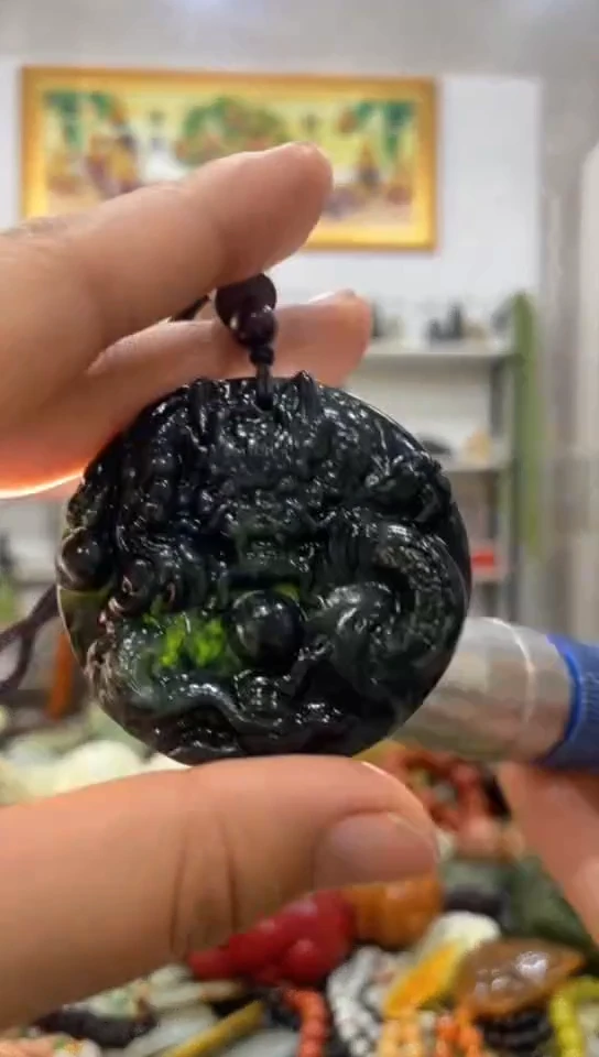 未镶嵌岫玉挂件