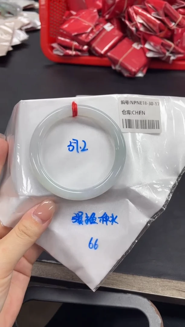 未镶嵌手镯翡翠翡翠手镯
