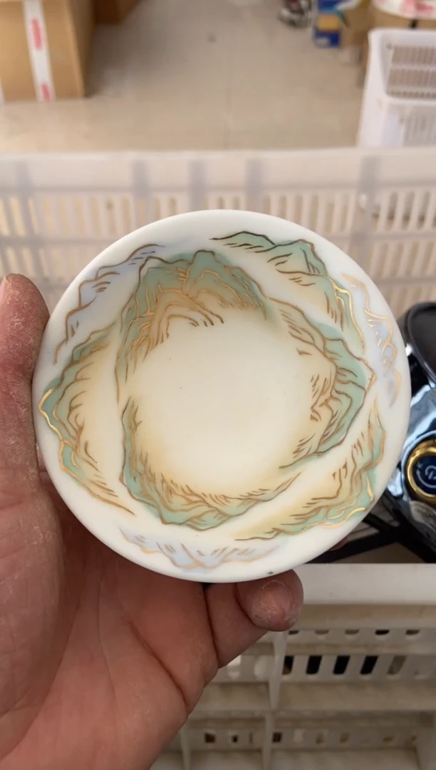 无运费险有瑕疵的摄影的产品有使用过的痕迹有点脏介意勿拍