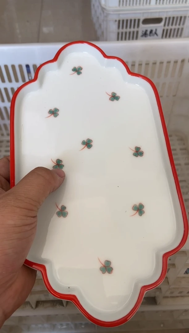 无运费险有瑕疵的摄影的产品有使用过的痕迹有点脏介意勿拍