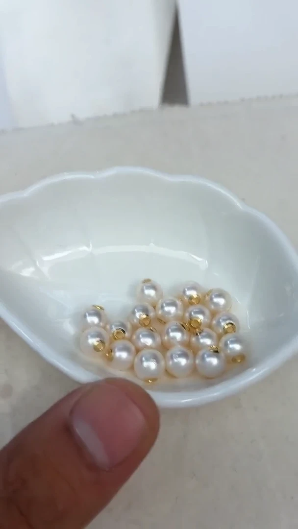 颈饰18K金镶嵌海水珍珠发其一