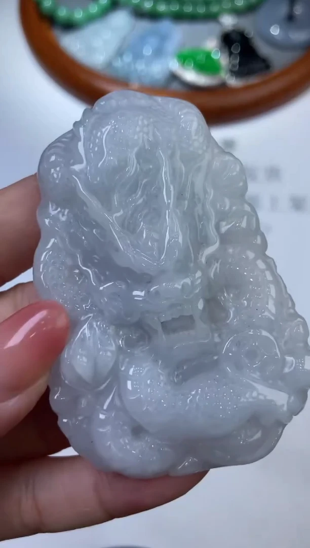 翡翠挂件未镶嵌320528     