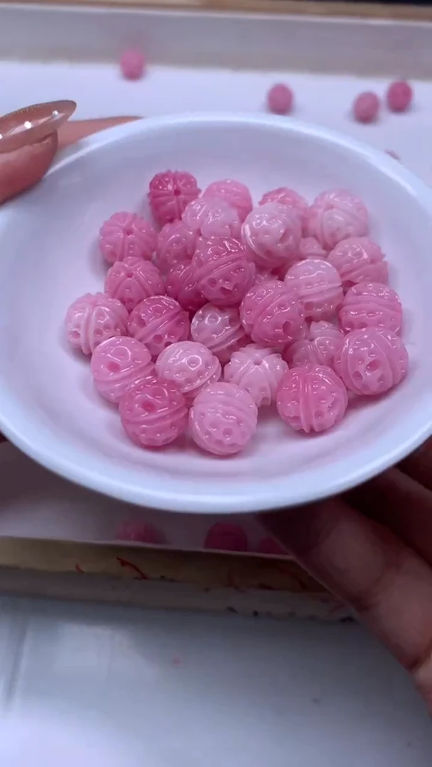 未镶嵌散珠拼合珍珠（马贝珠）A2078 女皇贝 核桃珠12mm5个8.8元