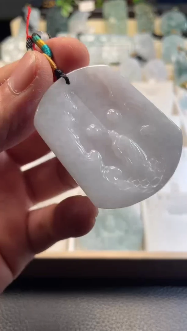 颈饰未镶嵌翡翠12/01/017