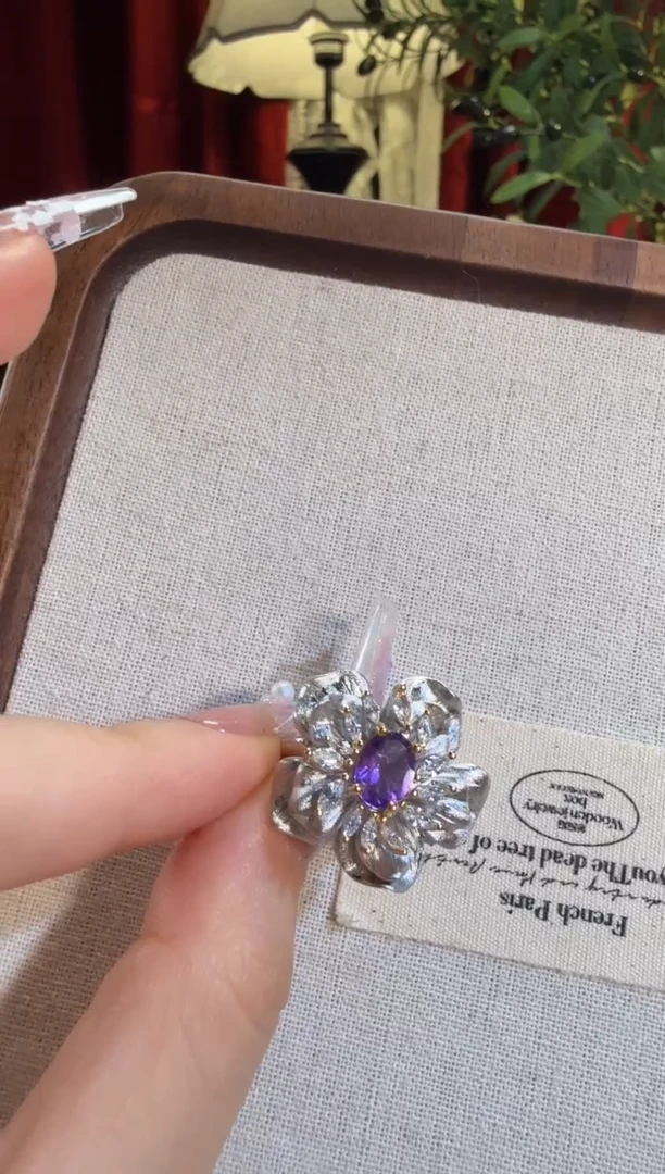 【闪购商品】水晶戒指银S925镶嵌花花