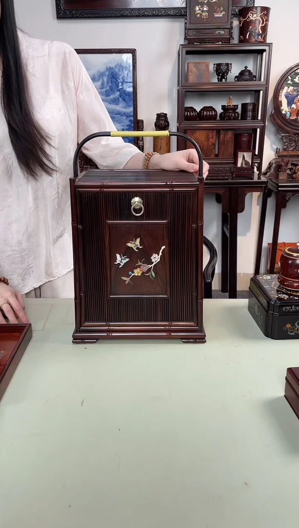 红酸枝木类成套家具百宝茶箱